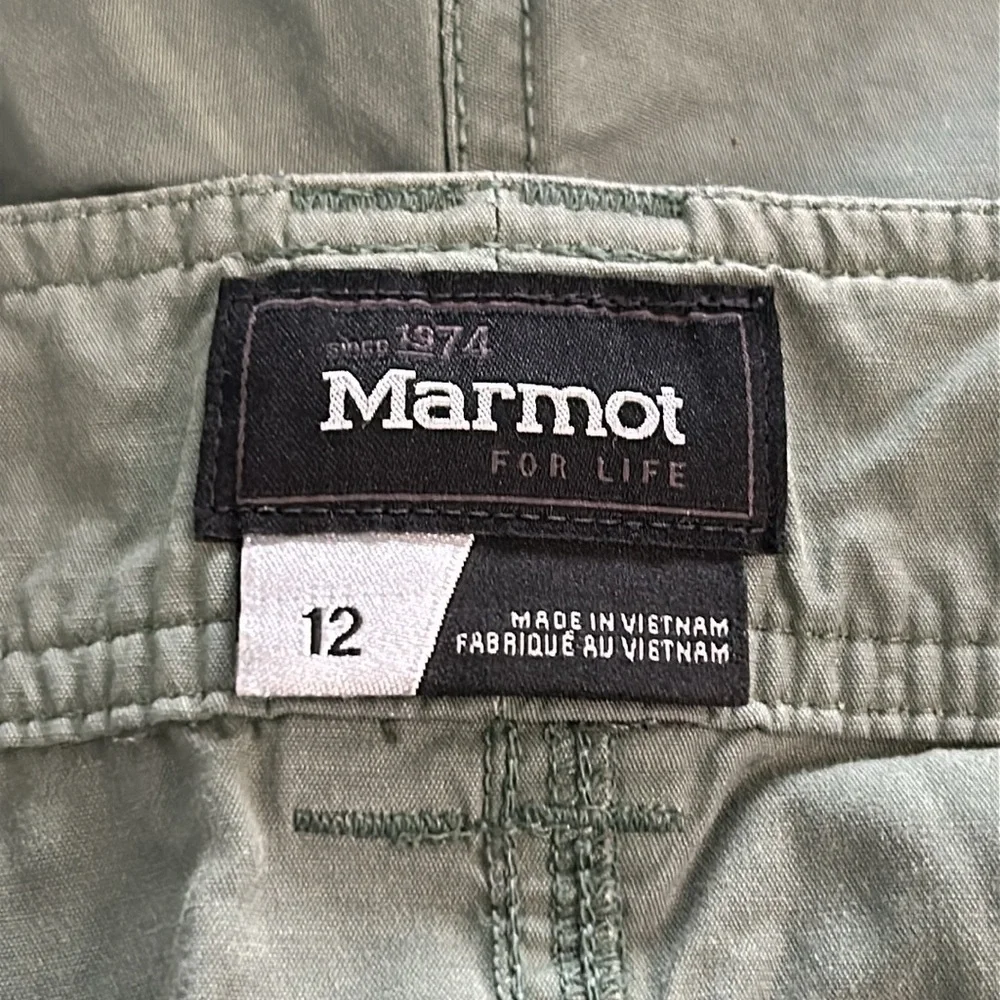 Marmot women's shorts in green size 12
